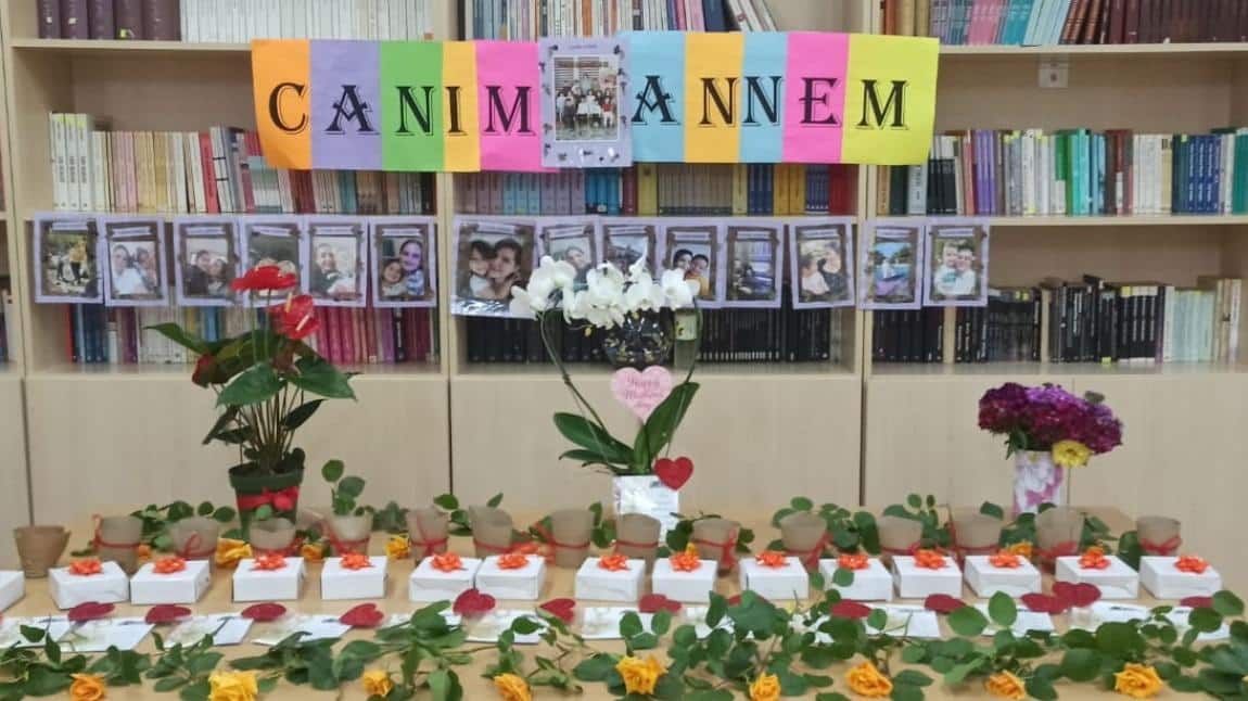 Anneler Günü Kutlaması